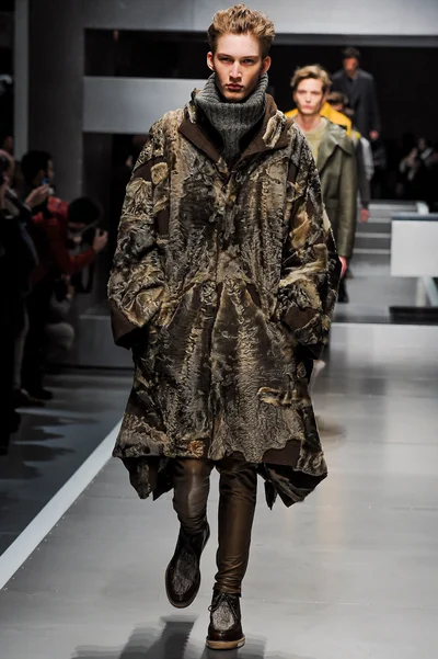 Look 23